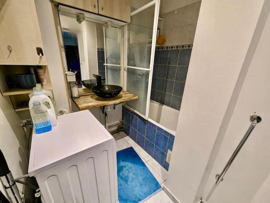 Appartement Impeccable Chambre, Bien Place, Calme & Equipe *